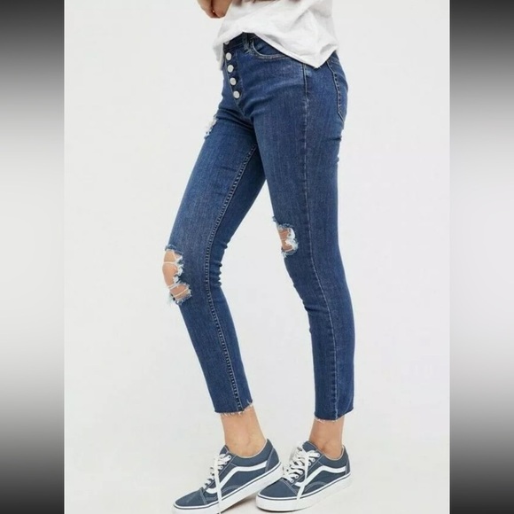 Free People Reagan Distressed Crop High-Rise Skinny Stretch Denim Jeans: 31 - Picture 2 of 11